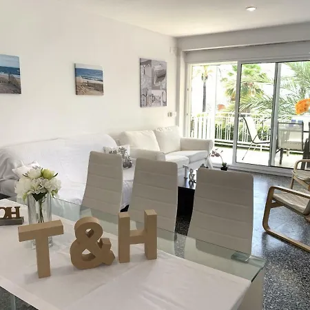 T&h Las Palmeras Family Apartment Salou