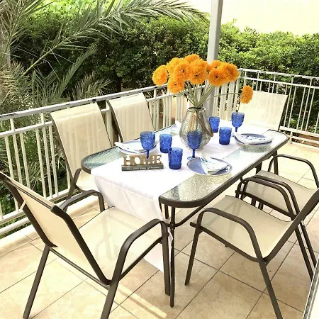 T&h Las Palmeras Family Apartment *